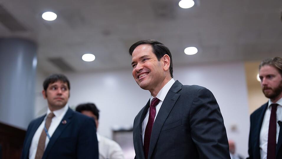 US-Außenminister Marco Rubio bestätigt, dass an einer «Idee» für ein Kriegsende in der Ukraine gearbeitet werde. (Archivbild) US-Außenminister Marco Rubio bestätigt, dass an einer «Idee» für ein Kriegsende in der Ukraine gearbeitet werde. (Archivbild)