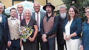 Drei K&uuml;nstler wurden ausgezeichnet: Jonas Eideloth, Cornelia Hinkel und Thomas Kinzel. Die Ehreng&auml;ste gratulierten den Kulturpreistr&auml;gern des Jahres 2025.
