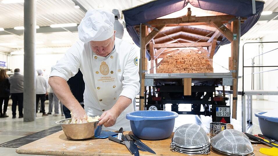 Reichlich Butter, Zucker und Puderzucker kamen dazu. Reichlich Butter, Zucker und Puderzucker kamen dazu.