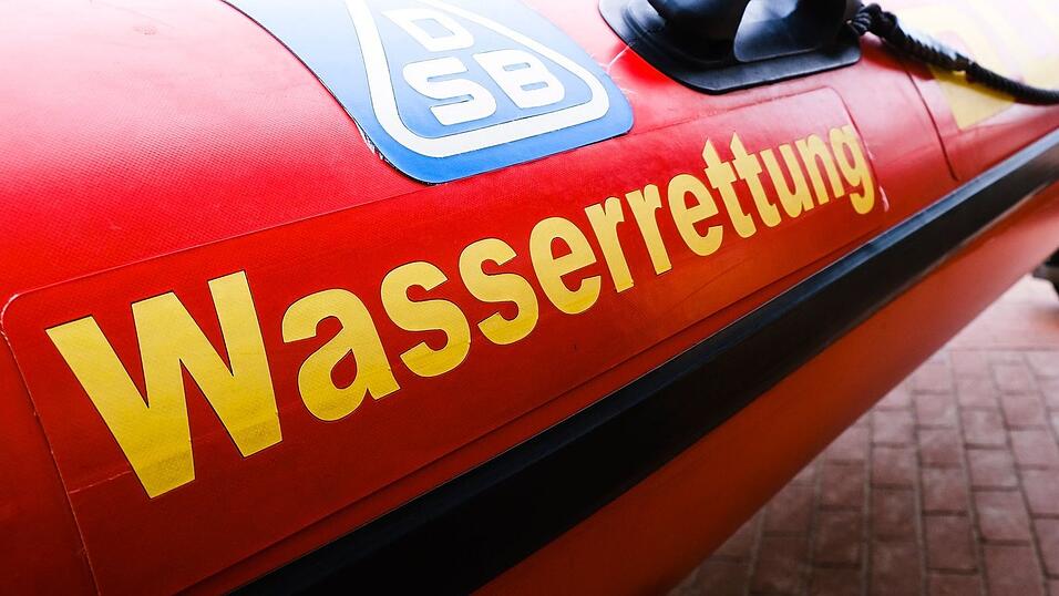 Kr&auml;fte der Wasserrettung brachten die leblose Frau ans Ufer. (Symbolbild)