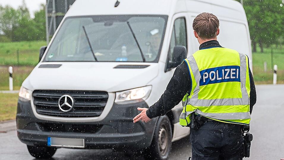 Seit einiger Zeit gibt es versch&auml;rfte Grenzkontrollen gegen illegale Migration und Schleuser.