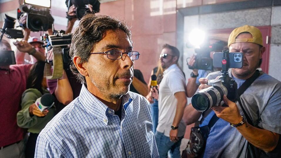 Der nun verurteilte Arzt kommt um eine Gefängnisstrafe herum. (Archivbild) Der nun verurteilte Arzt kommt um eine Gefängnisstrafe herum. (Archivbild)