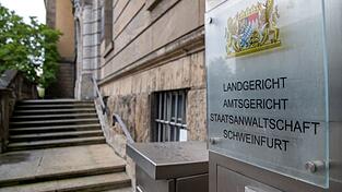 Der Angeklagte hat um die Jahrtausendwende Minderj&auml;hrige in dem Kinderheim sexuell missbraucht. (Archivbild)