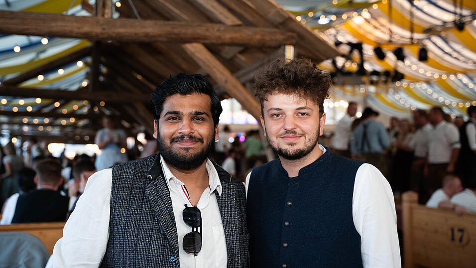 Die Partybilder vom Samstag, 15. August, aus dem Festzelt Reisinger. Die Partybilder vom Samstag, 15. August, aus dem Festzelt Reisinger.