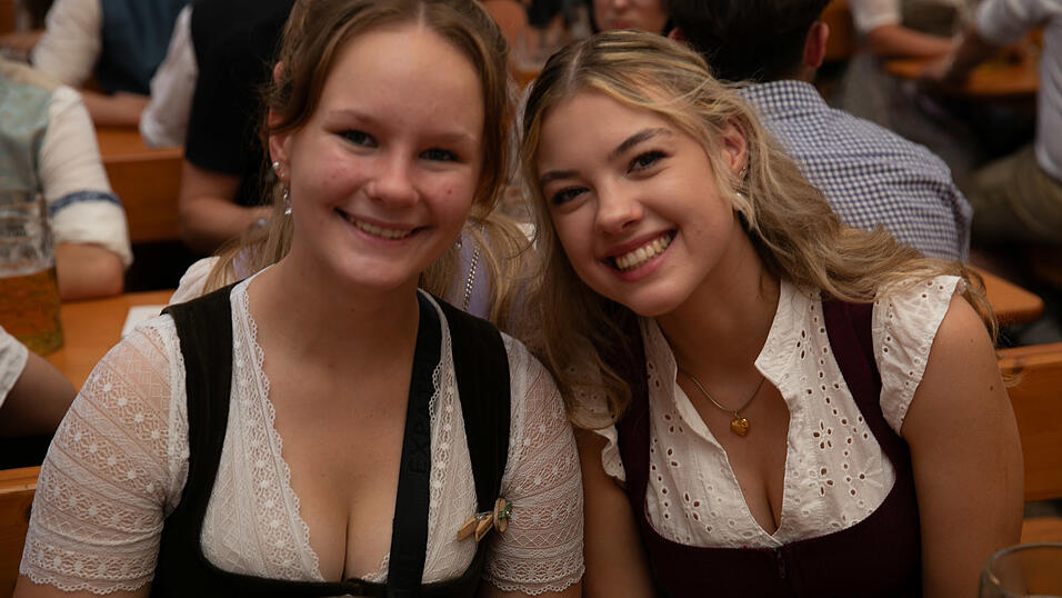 Die Partybilder vom Freitag, 15. August, aus dem Festzelt Nothaft. Die Partybilder vom Freitag, 15. August, aus dem Festzelt Nothaft.