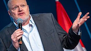 Raab versucht es nun im Windschatten des RTL-Dschungels (Archiv).