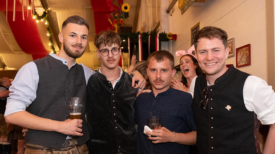 Die Partybilder vom Sonntag, 13. August 2023, aus dem Festzelt Greindl. Die Partybilder vom Sonntag, 13. August 2023, aus dem Festzelt Greindl.