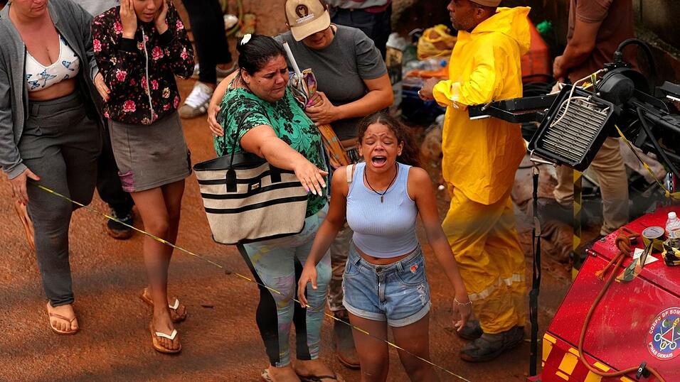 Viele Familien haben ihre Angeh&ouml;rigen verloren.