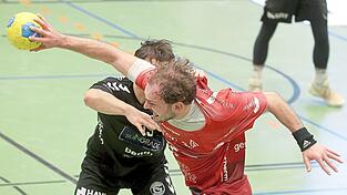 Den Triumph erzwungen: Erst 26 Sekunden vor Schluss drehte Leon Gerstner (am Ball) die Partie zugunsten der Landshuter. Den Triumph erzwungen: Erst 26 Sekunden vor Schluss drehte Leon Gerstner (am Ball) die Partie zugunsten der Landshuter.