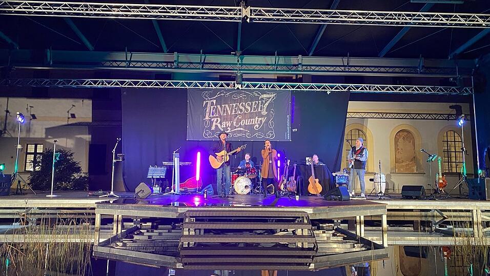 Am Freitagabend fand in Aidenbach ein Benefizkonzert statt.