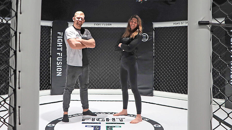 Jan Zander (links) und Hannah Rauch sind selbst erfolgreiche Kampfsportler und wollen ihre Erfahrungen an ihre Sch&uuml;ler weitergeben.