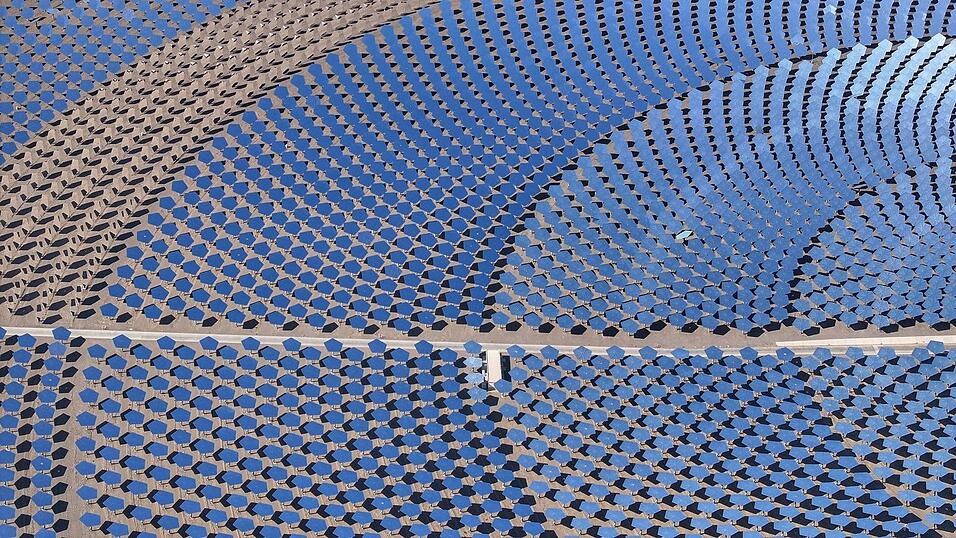 Chinas Regierung hat jahrelang die Solarwirtschaft beträchtlich gefördert. (Symbolbild) Chinas Regierung hat jahrelang die Solarwirtschaft beträchtlich gefördert. (Symbolbild)