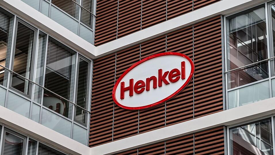 Henkel ist auch im deutschen Aktienindex Dax gelistet. Henkel ist auch im deutschen Aktienindex Dax gelistet.