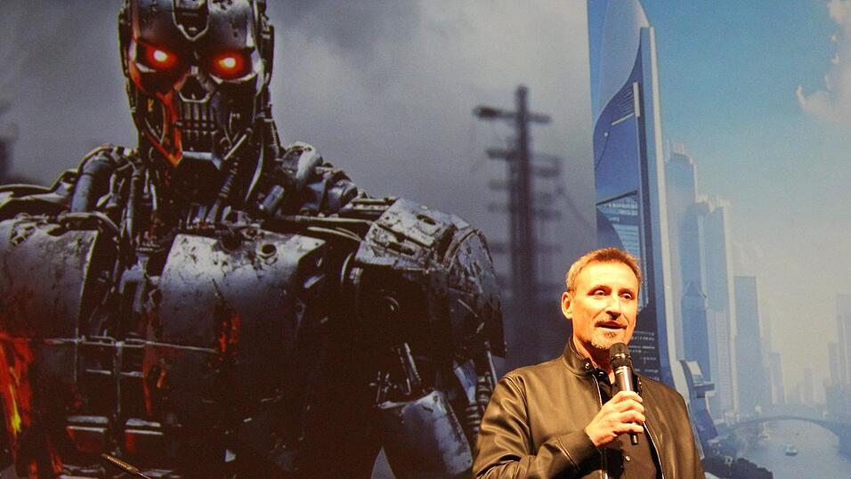 KI-Experte Kai Grunwitz informierte über die Chancen und Risiken der Künstlichen Intelligenz. KI-Experte Kai Grunwitz informierte über die Chancen und Risiken der Künstlichen Intelligenz.