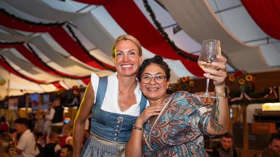 Die Partybilder vom Samstag, 15. August, aus dem Festzelt Greindl. Die Partybilder vom Samstag, 15. August, aus dem Festzelt Greindl.