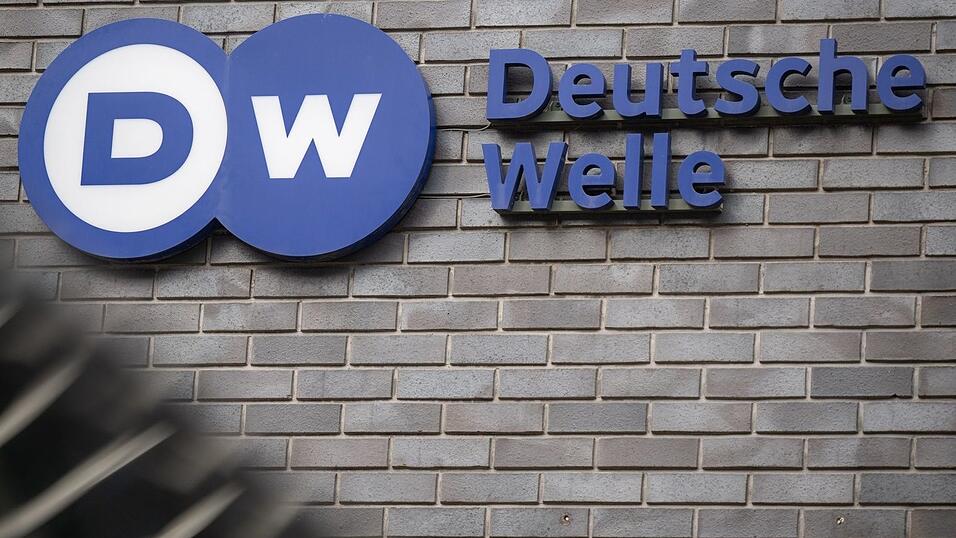 Die Vorwürfe gegen Uludag beziehen sich laut DW auf einen etwa eineinhalb Jahre alten Post des Journalisten auf der Plattform X. (Archivbild) Die Vorwürfe gegen Uludag beziehen sich laut DW auf einen etwa eineinhalb Jahre alten Post des Journalisten auf der Plattform X. (Archivbild)