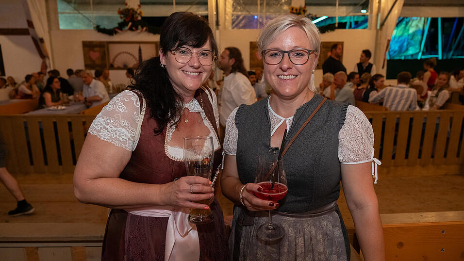 Die Partybilder vom Montag, 14. August 2023, aus dem Festzelt Greindl. Die Partybilder vom Montag, 14. August 2023, aus dem Festzelt Greindl.