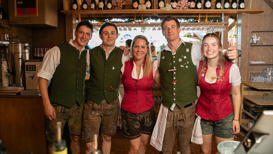 Die Partybilder vom Freitag, 8. August, aus dem Festzelt Krönner. Die Partybilder vom Freitag, 8. August, aus dem Festzelt Krönner.