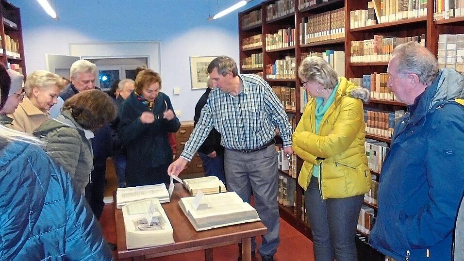 Robert Sperl zeigte ausgewählte Kostbarkeiten.