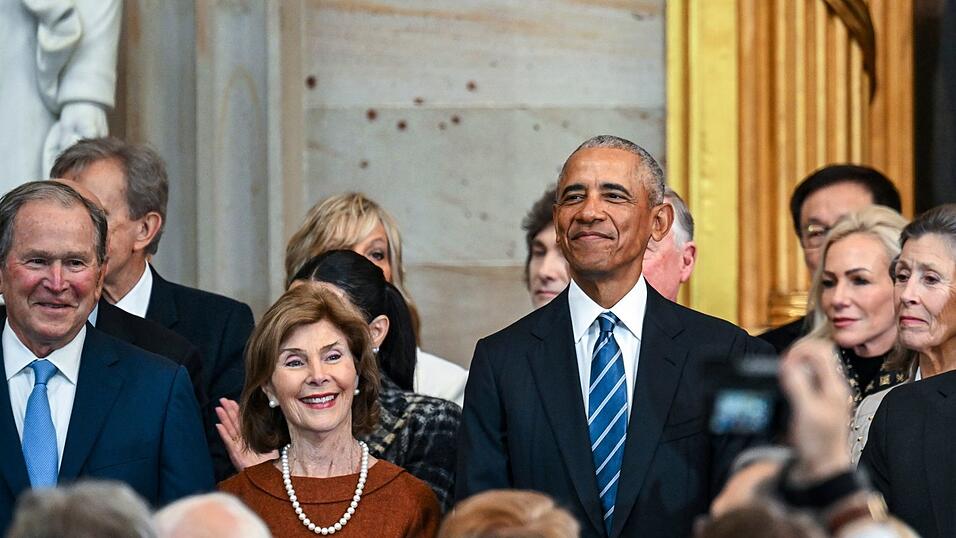 Barack Obama nimmt an der Vereidigung Trumps ohne seine Frau Michelle Obama teil.