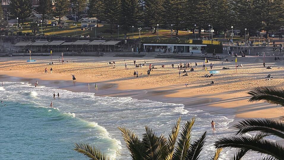 Der Angriff ereignete sich am beliebten Coogee Beach in Sydney. Der Angriff ereignete sich am beliebten Coogee Beach in Sydney.