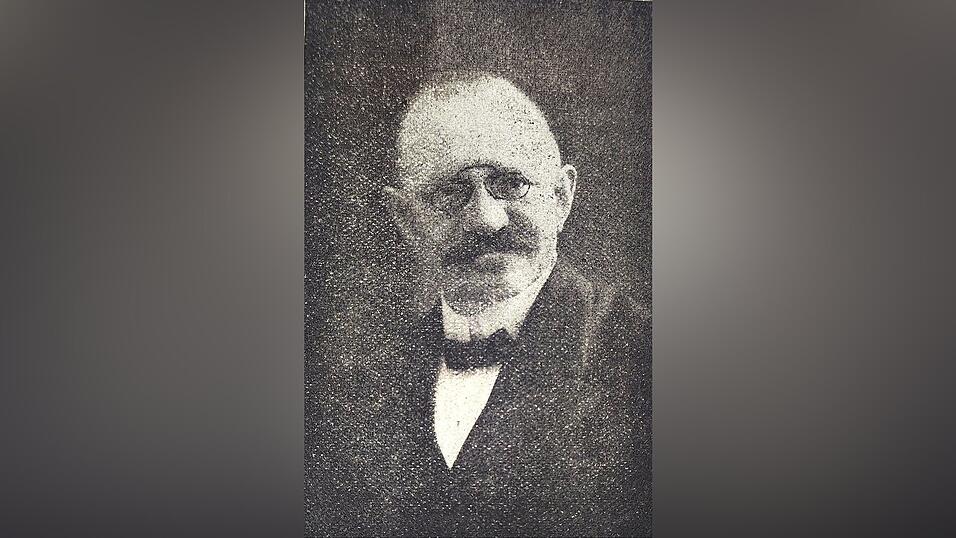 Franz Ebner auf einem Foto, das im Nachruf des Historischen Vereins abgedruckt wurde. Franz Ebner auf einem Foto, das im Nachruf des Historischen Vereins abgedruckt wurde.