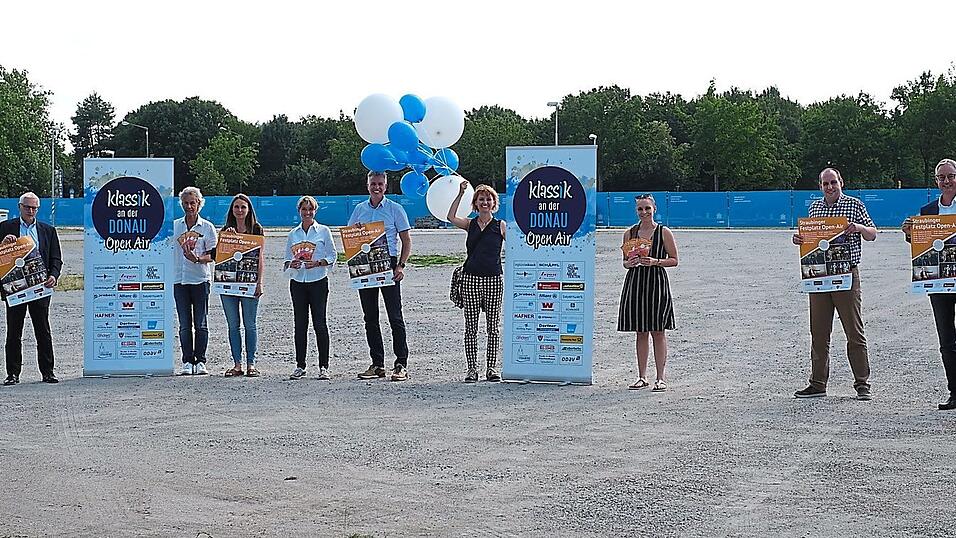 Der 'historische Bereich' des Festplatzes ist bereits für 'Klassik an der Donau' und das Festplatz-Open-Air abgesperrt. Damit Straubinger und Gäste von außerhalb sicher viel Spaß mit verschiedenen Musikacts haben können. Der 'historische Bereich' des Festplatzes ist bereits für 'Klassik an der Donau' und das Festplatz-Open-Air abgesperrt. Damit Straubinger und Gäste von außerhalb sicher viel Spaß mit verschiedenen Musikacts haben können.