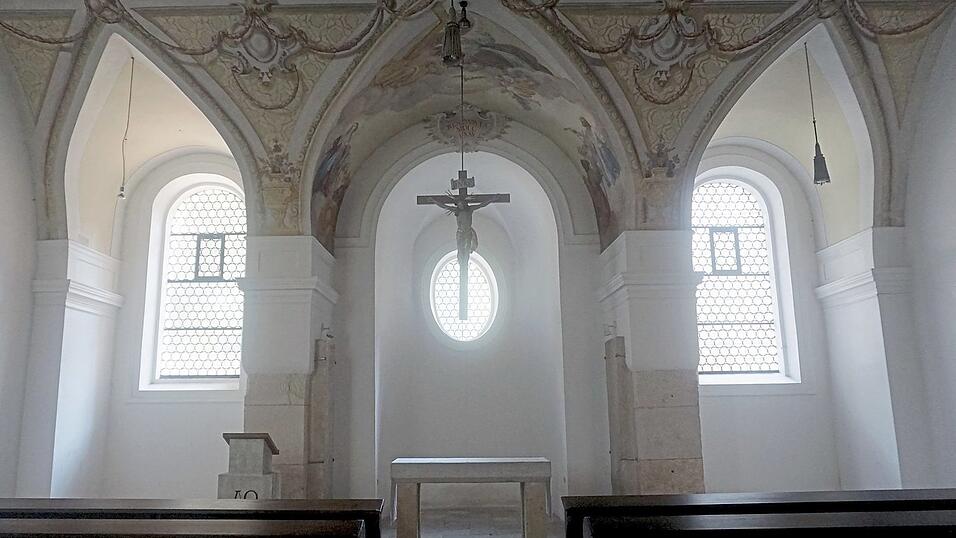 Blick auf den Altar der Ramwoldkrypta.