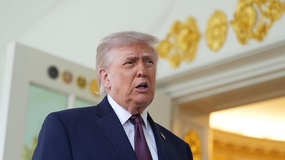 Trump sagt, die iranische Seite habe angerufen und wolle einen Deal.
