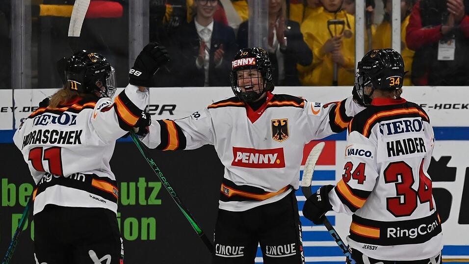 Die Eishockey-Spielerinnen dürfen sich über eine gute Nachricht freuen. (Archivbild)