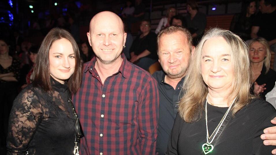 Auf der Eskara &Uuml;30-Party in Essenbach war wieder viel los.