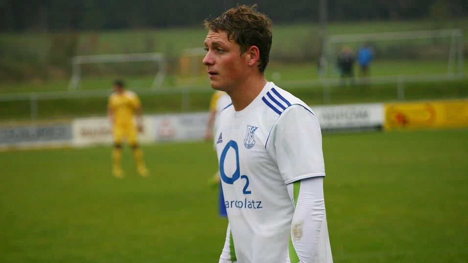 Die DJK Vilzing gewinnt auch das Verfolgerduell gegen den TSV Bad Abbach. (Foto: Fabian Roßmann) Die DJK Vilzing gewinnt auch das Verfolgerduell gegen den TSV Bad Abbach. (Foto: Fabian Roßmann)