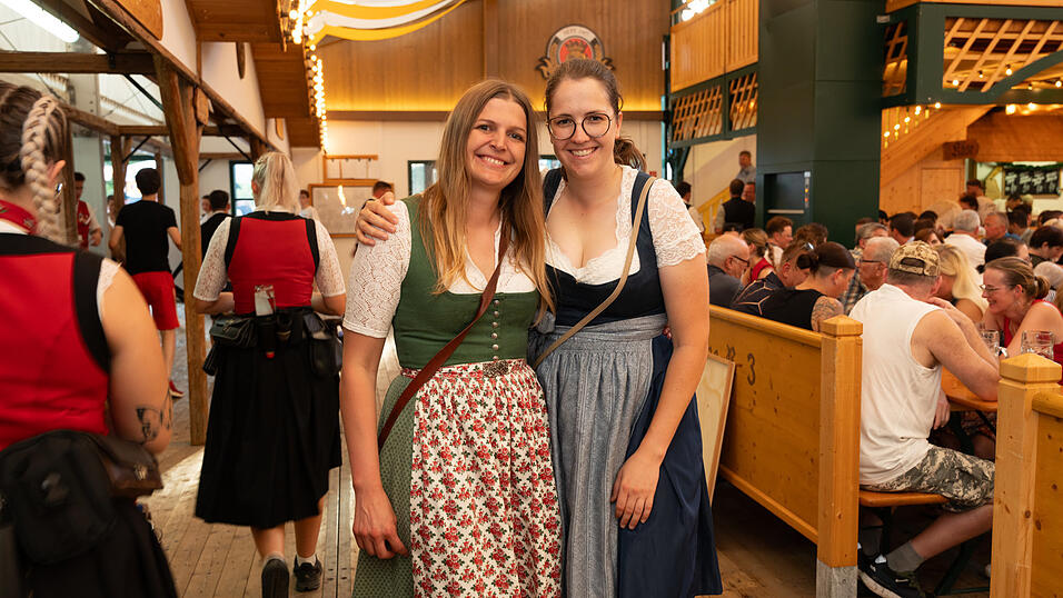 Die Partybilder vom Mittwoch, 14. August 2024, aus dem Festzelt Nothaft. Die Partybilder vom Mittwoch, 14. August 2024, aus dem Festzelt Nothaft.