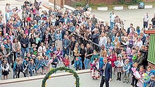 Die Schulanfänger wurden gemeinsam mit ihren Eltern empfangen.
