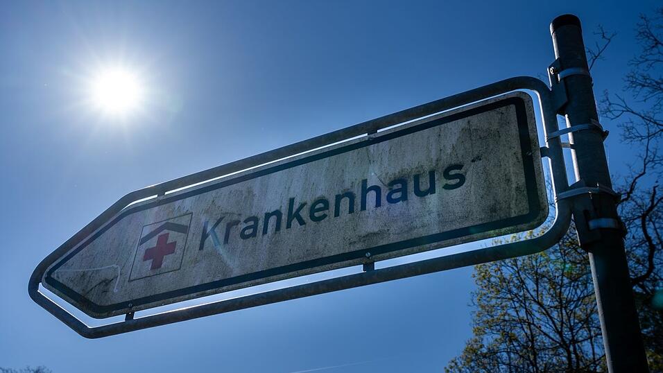 Wohl kein Kliniksterben, aber ist genug Geld für die Versorgung der Patienten da? (Symbolbild)