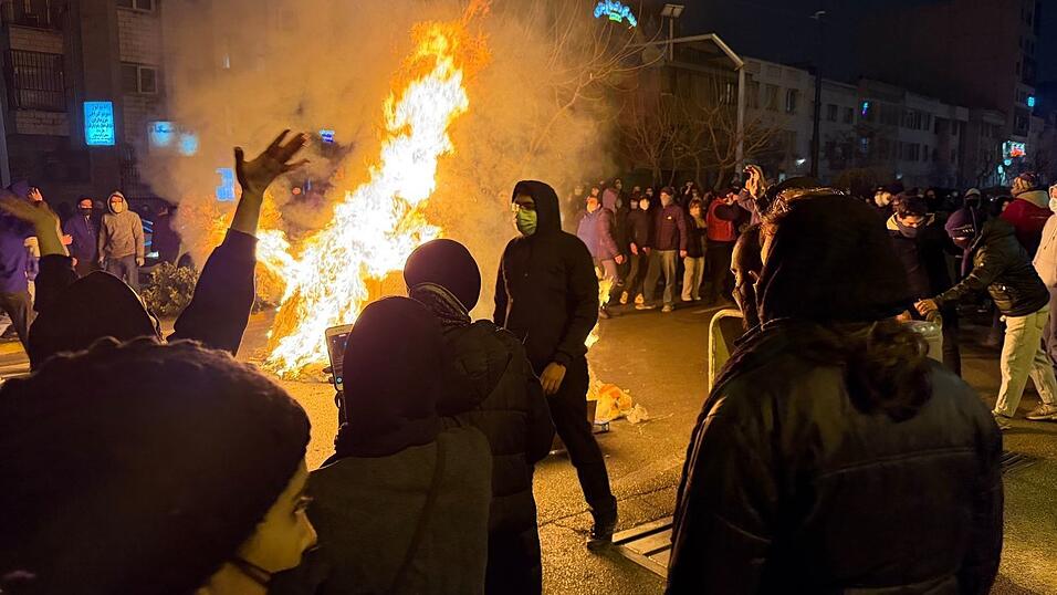 Trump drohte Teheran auch im Zusammenhang mit der Niederschlagung der Proteste mit Milit&auml;rschl&auml;gen. (Archivbild)