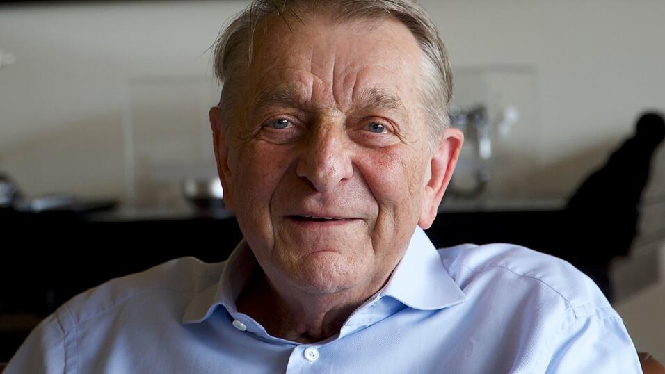 Walter Gunz hat sich der Rettung des Wals angenommen. Walter Gunz hat sich der Rettung des Wals angenommen.