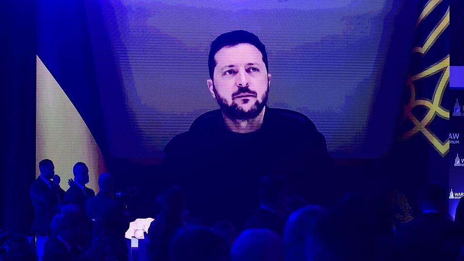 Der ukrainische Präsident Selenskyj wartet auf «konkrete Schritte» der Amerikaner. Der ukrainische Präsident Selenskyj wartet auf «konkrete Schritte» der Amerikaner.