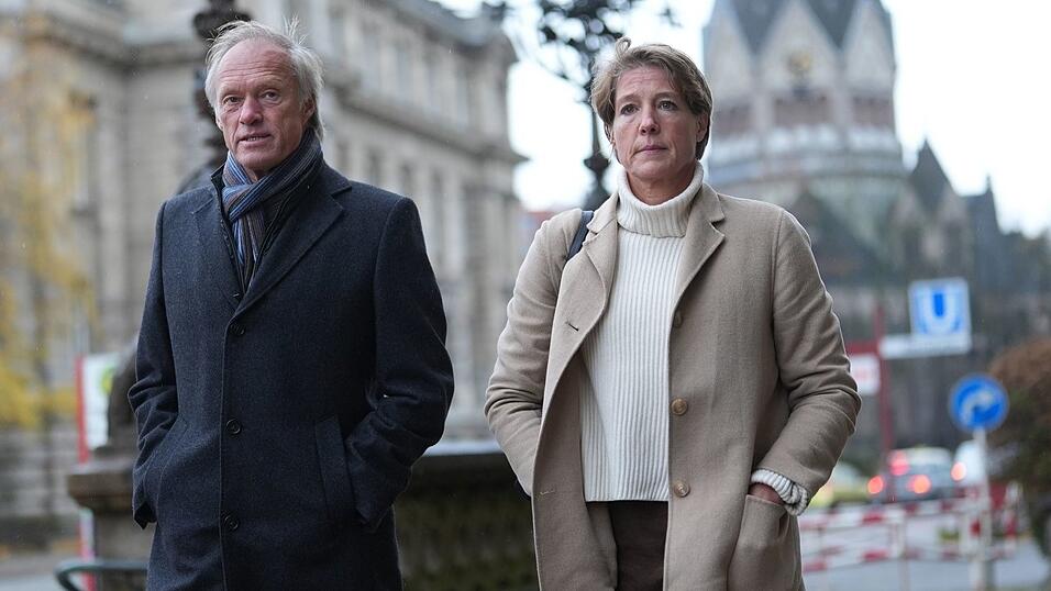 Auch Blocks Lebensgef&auml;hrte, der Ex-Sportmoderator Gerhard Delling, ist angeklagt.