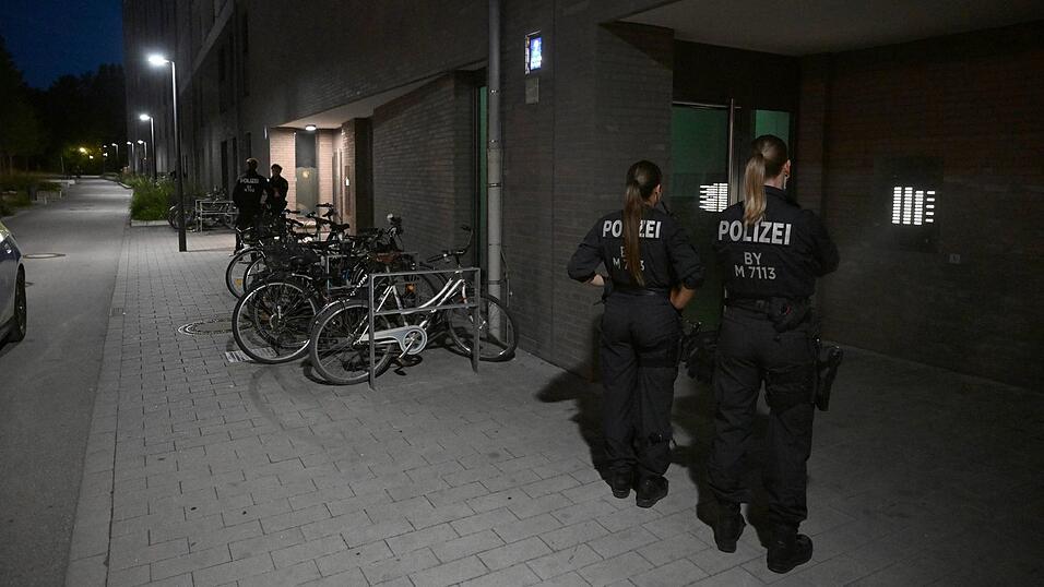Als die Einsatzkr&auml;fte am Tatort eintrafen, entdeckten sie eine leblose Person.