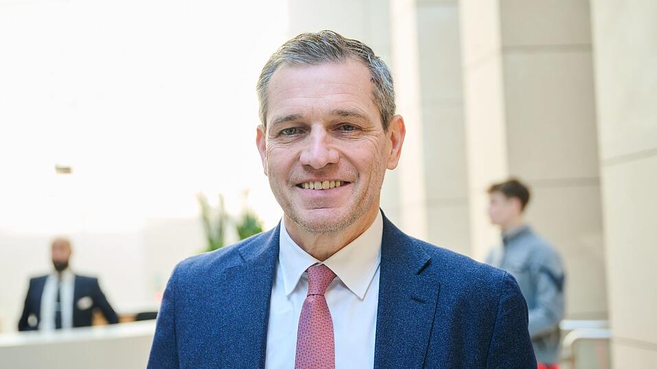 Michael Mronz wirbt für seine Wahl zum DOSB-Präsidenten. (Archivbild) Michael Mronz wirbt für seine Wahl zum DOSB-Präsidenten. (Archivbild)