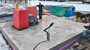 Nach einer Zwangspause aufgrund der K&auml;lte gehen die Arbeiten auf der Backstuben-Baustelle nun endlich weiter.