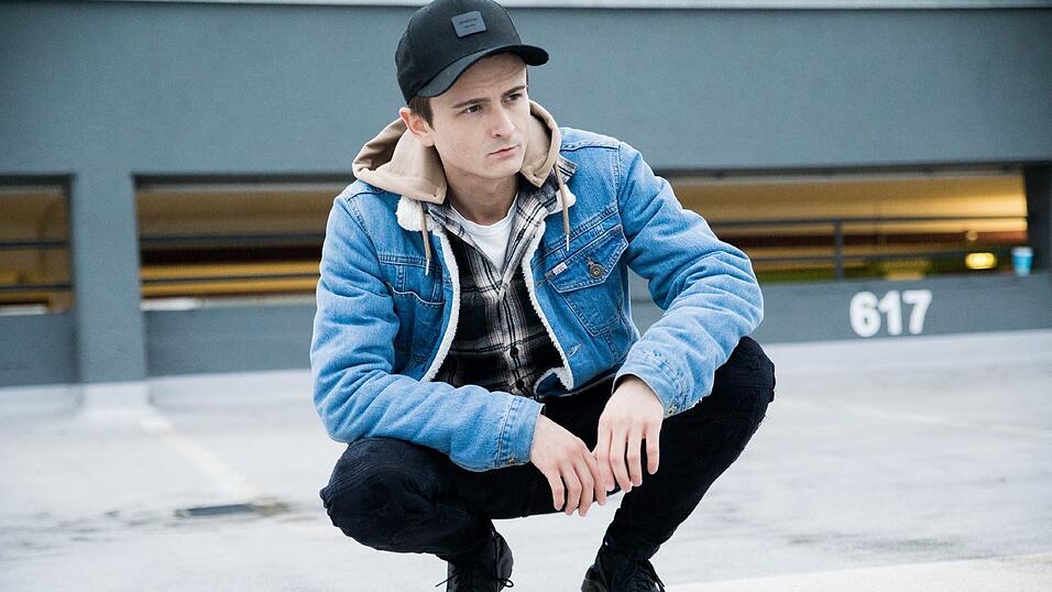 Der YouTuber Dima. Der YouTuber Dima.