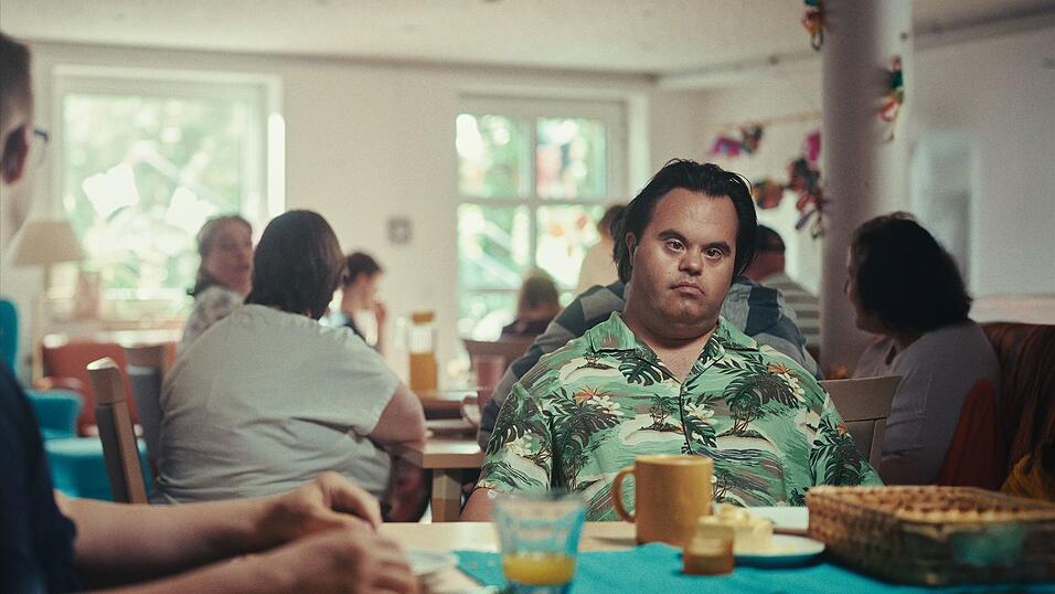 Aladdin Detlefsen als Buschi in einer Szene des Films &laquo;Der Frosch und das Wasser&raquo;