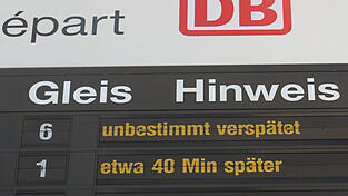 Verspätungen und Ausfälle für Züge der Deutschen Bahn AG sind für Bahnreisende mittlerweile fast tägliche Begleiter. Verspätungen und Ausfälle für Züge der Deutschen Bahn AG sind für Bahnreisende mittlerweile fast tägliche Begleiter.