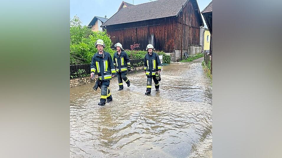 Ein Spaziergang der Wiesenter Aktiven durch die Fluten.