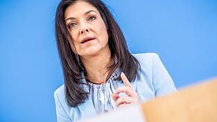 Ministerin Reiche: Umstrittene Reformpl&auml;ne