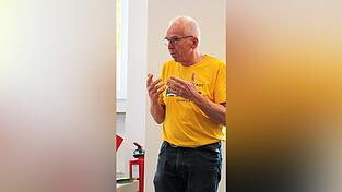 Wolfgang Bogie (VCD) erl&auml;uterte die Vorz&uuml;ge des Stadtbahnkonzepts.