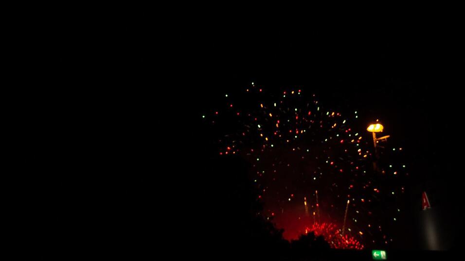 Das war das Abschlussfeuerwerk des Gäubodenvolksfestes 2019. Das war das Abschlussfeuerwerk des Gäubodenvolksfestes 2019.