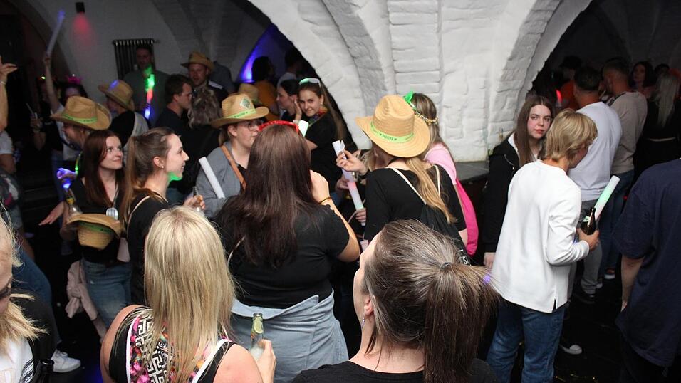 Das sind die schönsten Bilder von der Malle-Party im Trixi Schneider in Landshut.